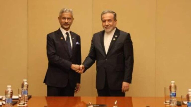 Indian External Affairs Minister S Jaishankar in discussion with Iranian Foreign Minister Seyed Abbas Araghchi.