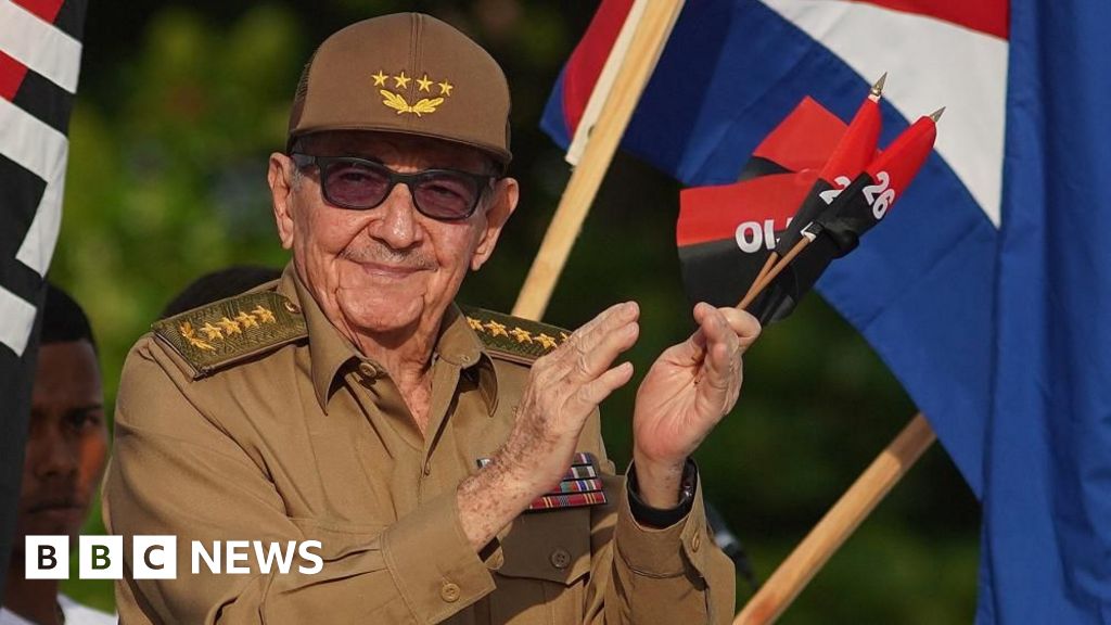 US charges Raúl Castro for 1996 plane downing, escalating US-Cuba tensions.