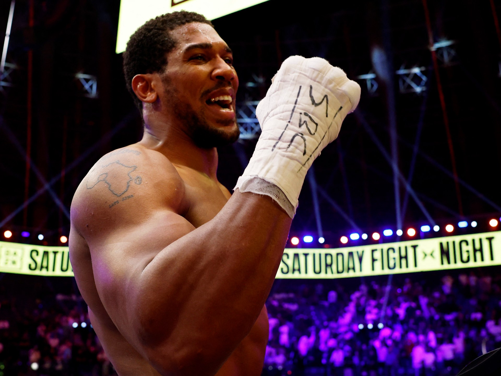 Anthony Joshua delivered a stunning Joshua knockout, overcoming two knockdowns to defeat Kristian Prenga. This sets the stage for a highly anticipated clash with Tyson Fury.