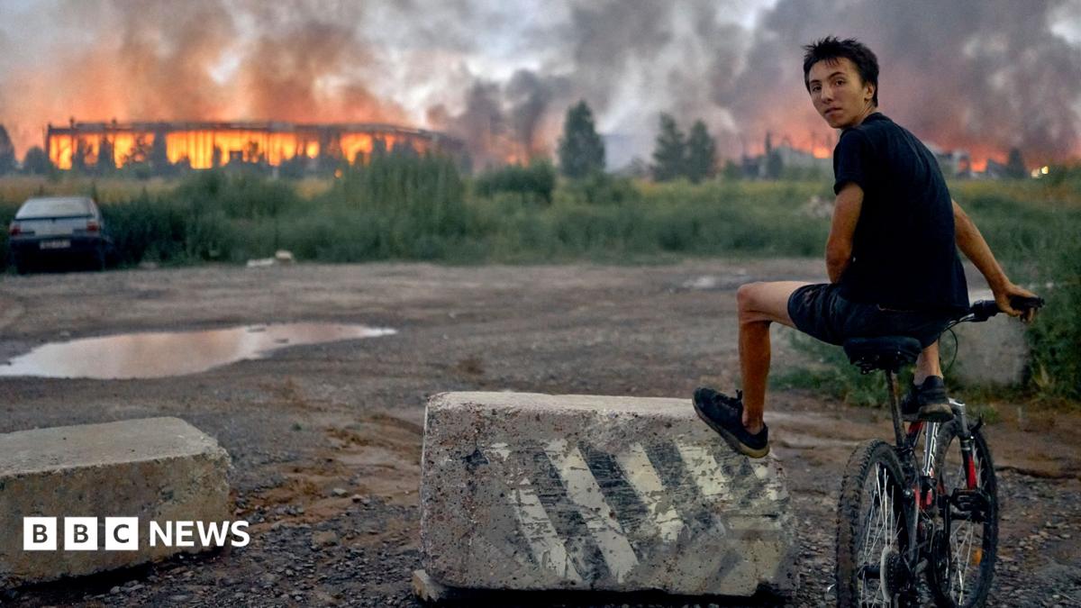 Image of firefighters battling huge flames in Kyiv region after Russian strikes