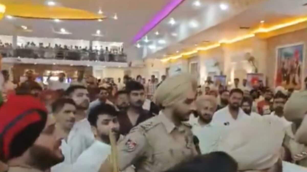 Video screengrab showing Congress party workers clashing during a meeting in Malerkotla, Punjab.