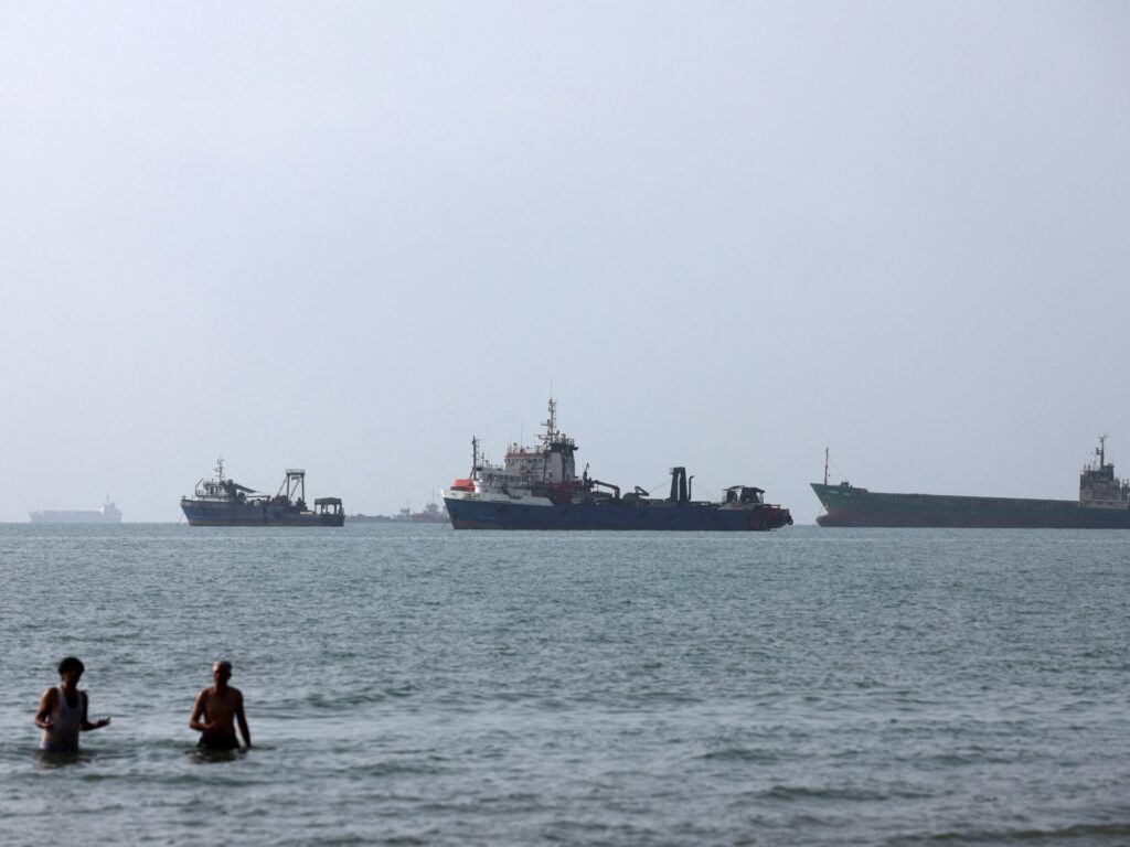 News article detailing the increase in oil prices due to US-Iran strikes in the Strait of Hormuz.