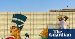 A controversial mural in Tahrir Square depicting ancient Egyptian royals was painted over following public outcry.