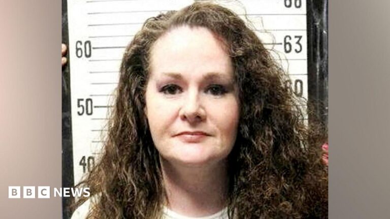 A photograph showing the legal and medical controversy surrounding the failed execution attempt of Christa Pike in Tennessee.