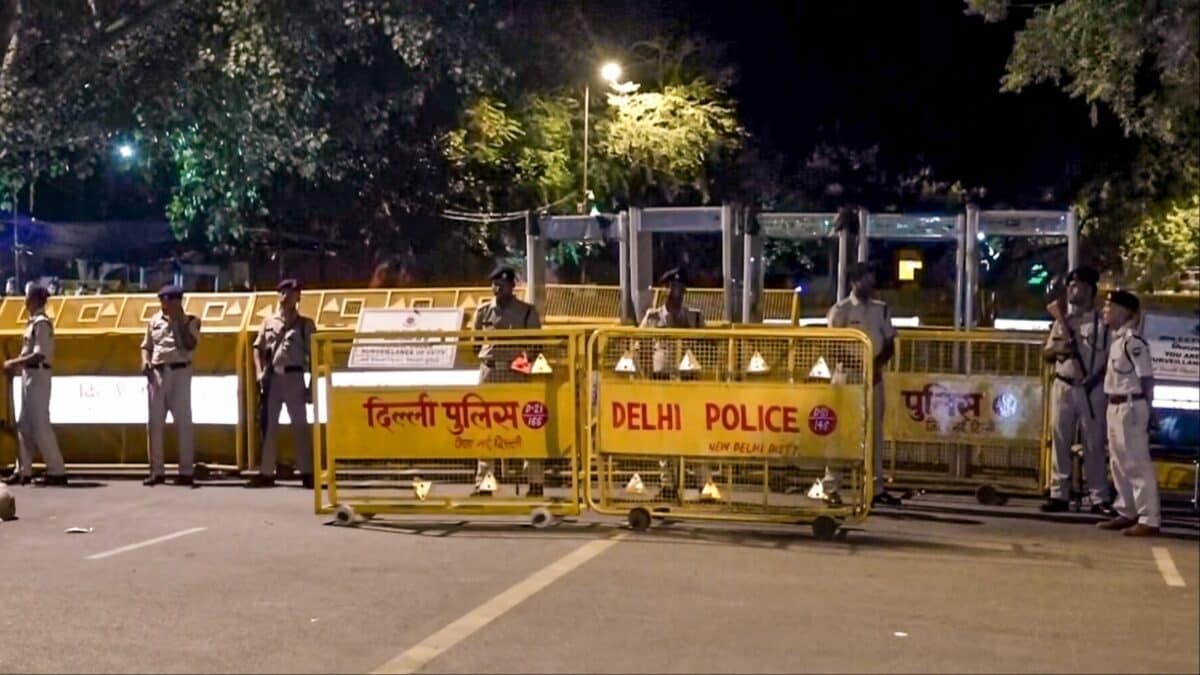 Delhi Police personnel at a protest site in Jantar Mantar, New Delhi.
