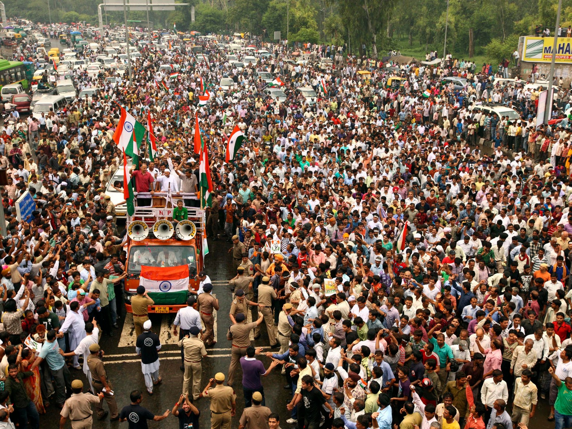 Value: A comprehensive analysis of historical and modern protest movements in India and their impact on the government.