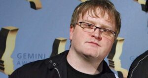 Mike Smith, known for playing Bubbles in Trailer Park Boys, has had his sexual assault charge dismissed.