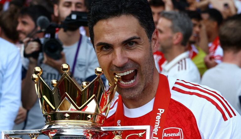 Mikel Arteta signing his new contract with Arsenal Football Club until 2030.